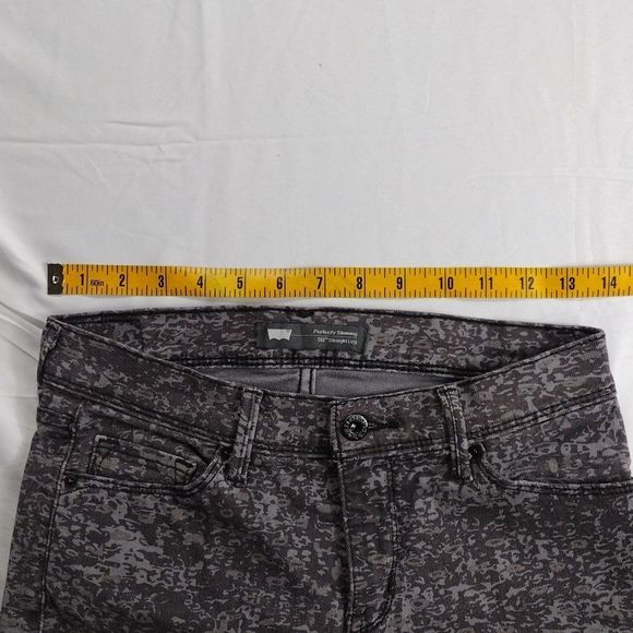 Levi's 512 Perfectly Slimming High Rise Straight Leg Gray Camo - Picture 8 of 14
